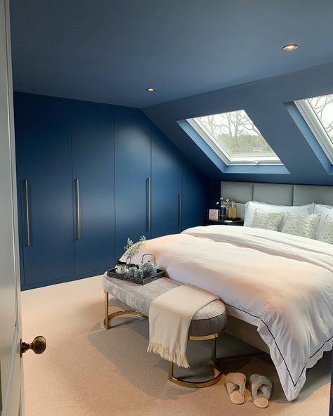 Velux Windows Bedroom, Colored Ceiling Bedroom, Attic Bedroom Ideas Master, Dormer Bedroom Ideas, Slanted Roof Bedroom, Eaves Bedroom, Converted Loft, Oversized Headboard, Dormer Bedroom