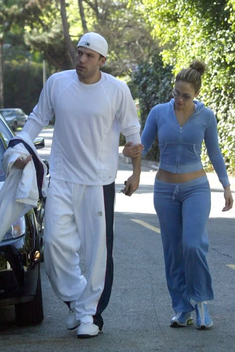 Jennifer Lopez and Ben Affleck Velour Tracksuit Outfit 2003 Back In The Day Photoshoot, Jlo 00s, Aaliyah Halloween Costume, 2000s Tracksuit Outfit, 2005 Outfits, Velour Pants Outfit, Velour Tracksuit Outfit, Jennifer Lopez 2000s, 2000s Couples