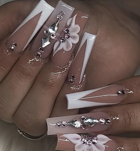 17th Birthday Nails Acrylic, 17 Birthday Nails, Baddie Nail Sets, Nail Inspo Pics, 20th Bday, Acrylic Nail Set, Nails Coffin Short, Shine Nails, Cute Acrylic Nail Designs