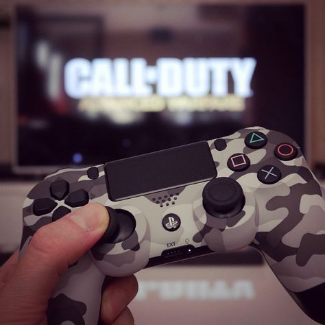 #Sony #dualshock4 #dualshock #paddle #game #playstation4 #ps4 #cod #callofdutyaw #callofduty #codaw #fps #camo #gamer #frag Ps4 Setup, Call Of Duty Aw, Playstation Accessories, Ps4 Skins, Play Station, Artsy Pictures, Hd Wallpapers For Mobile, Ps4 Pro, Cute Black Guys