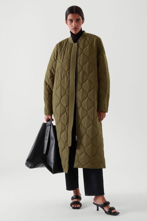 QUILTED COAT - Khaki green - Coats - COS WW Long Quilted Jacket, Long Quilted Coat, Best Winter Coats, Coat Trends, Wool Coat Women, 2024 Style, Print Coat, Green Coat, Quilted Coat