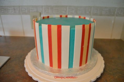 How to Make Vertical Fondant Stripes on Cakes – Grated Nutmeg Birthday Cake For Him, Cake Decorator, Birthday Candles, Fondant, Cake Decorating, Birthday Cake, Stripes, Candles, Cake