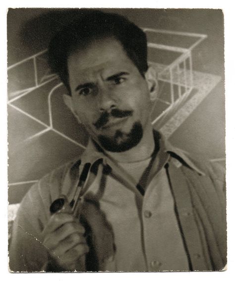 Jacque Fresco in his younger years!  Mr. Fresco's background includes industrial design and social engineering, as well as being a forerunner in the field of Human Factors. Mr. Fresco has worked as both designer and inventor in a wide range of fields spanning from biomedical innovations to totally integrated social systems.    The Venus Project reflects the culmination of Mr. Fresco's life work: the integration of the best of science and technology into a comprehensive plan for a new society bas Jacque Fresco, Venus Project, Social Engineering, Environmental Concerns, Hope For The Future, Be A Nice Human, Science And Technology, Industrial Design, Engineering