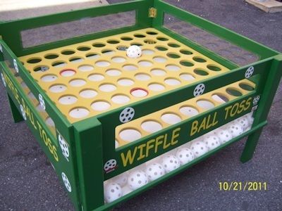 Fun Ball Toss Carnival Game Ball Toss Carnival Game, Carnival Games For Adults, Backyard Carnival, Diy Carnival Games, Ideas Salon, Fall Festival Games, Fall Carnival, Diy Carnival, Festival Games