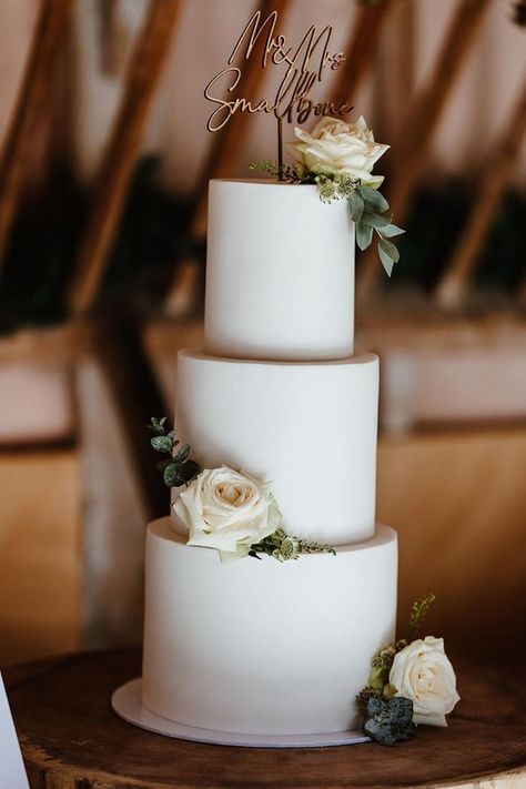 three tiered white wedding cake with white roses and wooden cake topper Abingdon Oxfordshire, Wedding Cake White, Wedding Cake Design, Cake White, White Wedding Cakes, Simple Wedding Cake, Cake Wedding, White Wedding Cake, Wedding Cake Designs