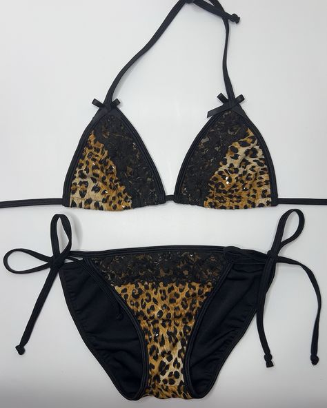 Cheetah Lace Bow Swim Triangle Bikini Two Piece Set Size: Small, Medium & Large available Very limited in stock 🐆 Side tie bikini Made in the USA 🇺🇸 Super cute set one of my favorites #cheetah #lace #sidetie #bikini #cheetahbikini #cheetahswim #swimwear #laceswimwear #y2k #y2kstyle #y2kaesthetic #y2kvibes #2000snostalgia Swimwear Coquette, Lace Swimwear, Cheetah Style, Two Piece Sets Summer, Coquette Style, Summer Lace, Girlie Style, Swim Wear, Cute Sets