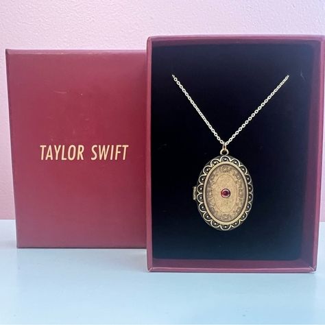 Taylor Swift “We’ll Run” Red (TV) Locket Necklace Pendant, Unworn, Original Box Red Taylor Swift Jewelry, Taylor Swift Jewelry, Red Tv, Taylor Swift Merchandise, Bff Necklaces, Taylor Swift Red, Bell Pendant, Taylor Swift Fan, Birthday List