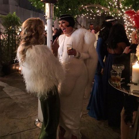 Kris Jenner Gatsby Party, Kris Jenner Birthday Party, Harlem Nights Party, Kardashian Kylie Jenner, Great Gatsby Themed Party, Harlem Nights, Gatsby Themed Party, Gatsby Party, 60th Birthday Party