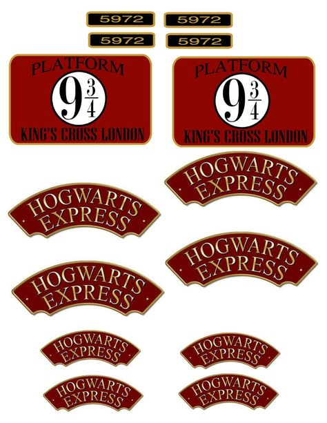 HollysHome Family Life: Harry Potter's Hogwarts Express Diorama Harry Potter Svg Files, Hp Christmas, Harry Potter Train, Harry Potter Monopoly, Sorcerers Stone, Castle Halloween, Classe Harry Potter, Harry Potter Props, Imprimibles Harry Potter