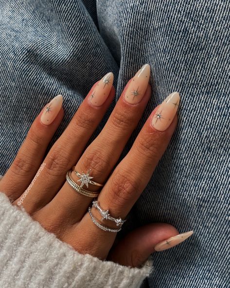 Cute Almond Nails, Nye Nails, December Nails, Milky Nails, Almond Nails Designs, Sparkle Nails, Star Nails, Nagel Inspo, Silver Nails