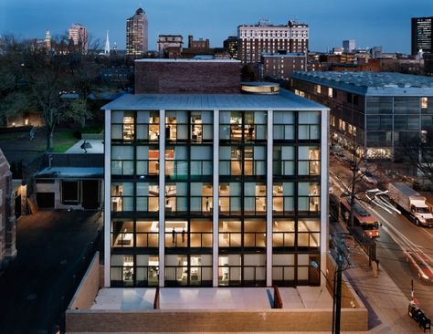 Yale University Art Gallery | Louis Kahn; Photo: Elizabeth Felicella | Bustler Yale University Art Gallery, Richard Rogers, Louis Kahn, Sou Fujimoto, New Haven Connecticut, Building Renovation, Santiago Calatrava, Renzo Piano, Frank Gehry