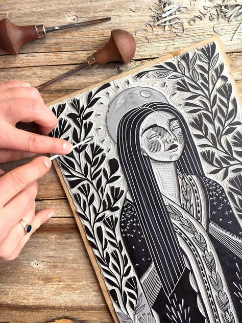 Linocut Art Ideas People, Printmaking Self Portrait, Lino Print People, Lino Print Illustration, Linocut People, Xilografia Ideas, Lino Print Art, Print Making Ideas, Linolium Printing