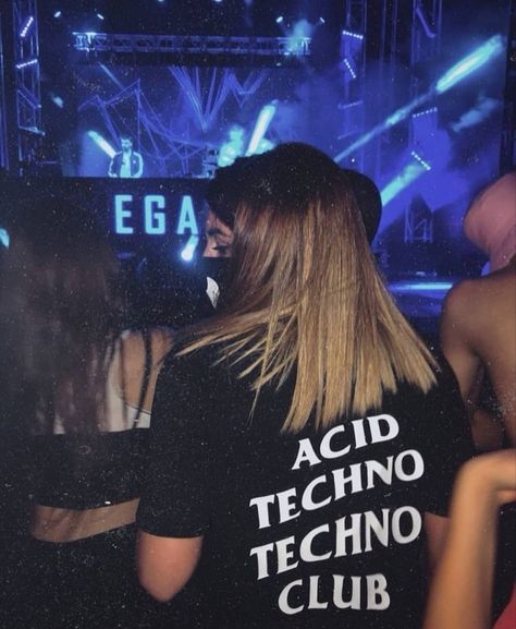 Rave Party Tekno, Techno Girl, Techno Club, Techno Party, Rave Girl, Rave Party, Techno Music, Thug Life, Rave Outfits