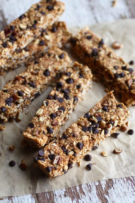 Dairy Free Granola Bars, Nut Free Granola Bars, Gluten Free Granola Bars, Vegan Granola Bars, Pumpkin Breakfast Cookies, Nut Free Granola, Chocolate Chip Granola, Gluten Free Pumpkin Recipes, Nut Free Snacks