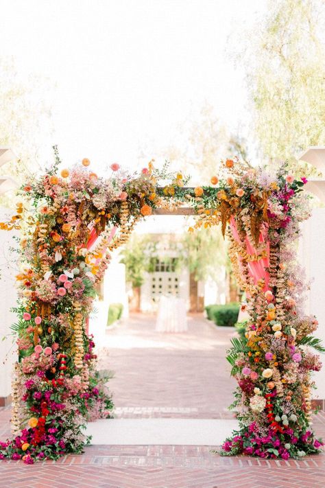 Lua & Chetan know how to throw one incredible party and look absolutely breathtaking and carefree while doing it. Feathered Arrow Events planned an incredible urban garden wedding in downtown LA that’s bursting with vibrant colors and beautifully blending Indian traditions with a modern twist. Floral Arch Wedding, Decoration Evenementielle, Indian Wedding Ceremony, Traditional Indian Wedding, Ceremony Arch, Floral Arch, Indian Wedding Decorations, Outdoor Wedding Ceremony, Indoor Wedding