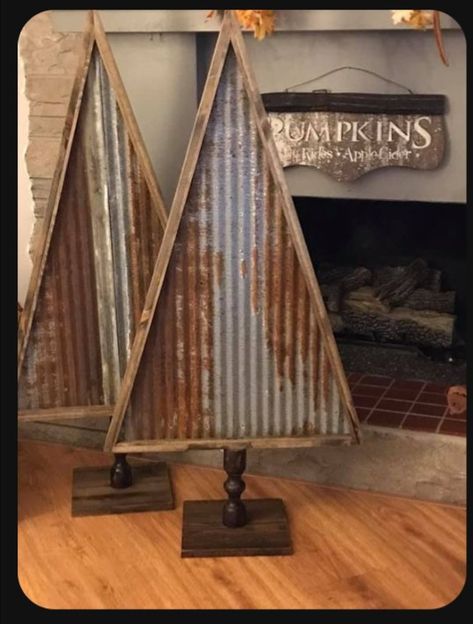 Reclaimed Wood Diy Projects, Corrugated Tin Christmas Tree, Corrugated Metal Christmas Trees, Galvanized Tin Decor, Crafts With Door Knobs, Tin Christmas Trees, Corrugated Tin Projects, Corrugated Metal Crafts Diy, Diy Metal Christmas Tree