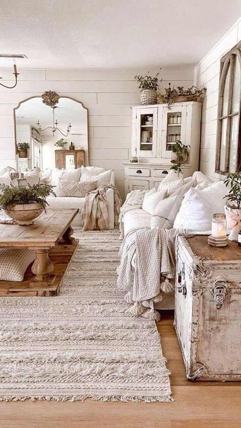 Cozy Primitive Living Room, Farmhouse Antique Living Room, White Rustic Living Room, Country Boho Home, Cream Living Room Ideas, Coastal Boho Living Room, French Farmhouse Living Room, Victorian Clock, Cozy Modern Farmhouse Living Room