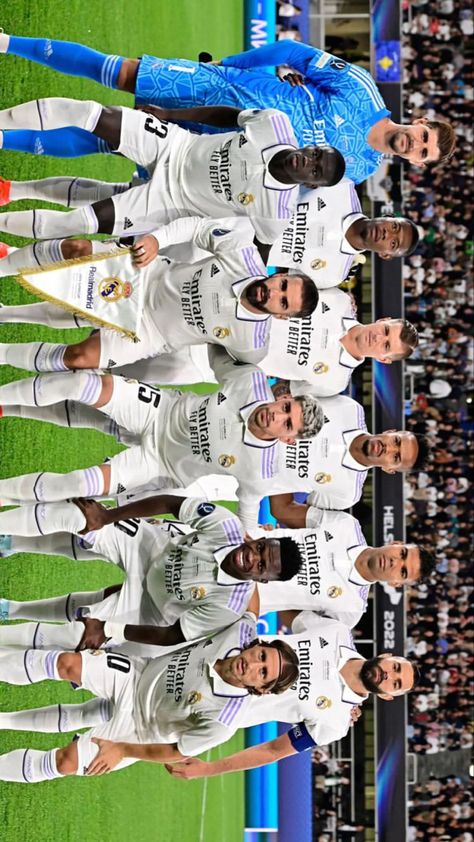 Real Madrid Team, Real Madrid Wallpapers, Madrid Wallpaper, Cr7 Ronaldo, Real Madrid Players, Play Soccer, Football Field, Real Madrid, Ronaldo