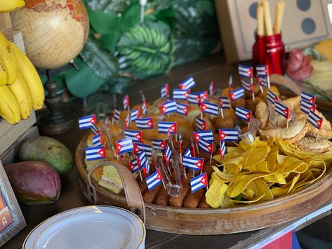 Havana Themed Party, Cuban Christmas, Cuba Party, Cuban Party, Havana Nights Party, Cuban Dishes, Havana Nights, Club Parties, Club Party