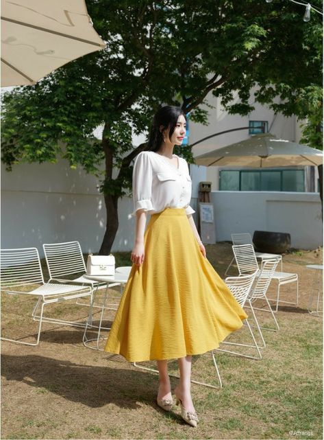 Long Skirt Outfits Korean, Skirt Outfits Korean, A Line Midi Skirt, Style Mini Skirt, Long Skirt Outfits, Shimla, Korean Street, Korean Fashion Trends, X Reader