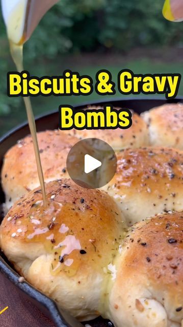 Tri Henry on Instagram: "Biscuits & Gravy Bombs 
.
.
#biscuit #gravy #stlfoodie #atlfoodie #houstonfoodie #cookwithmetri #easyrecipes #simplerecipes #simplemeals #easymeals" Biscuit Gravy, Breakfast Mini, Biscuits Gravy, Houston Foodie, Mini Bites, Breakfast Toast, Biscuits And Gravy, Breakfast Sandwich, Gravy