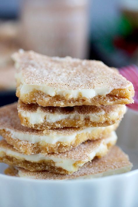 Psu Tailgate, Tailgate Desserts, Saltine Toffee, Camping Recipes, Baking Sweets, Yummy Desserts, Yummy Sweets, Easy Dessert, How Sweet Eats