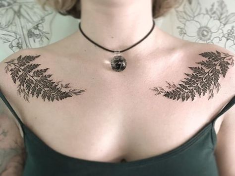 Botanisches Tattoo, 16 Tattoo, Fern Tattoo, Bone Tattoos, Handpoke Tattoo, Inspiration Tattoos, Plant Tattoo, Botanical Tattoo, Collar Bone Tattoo