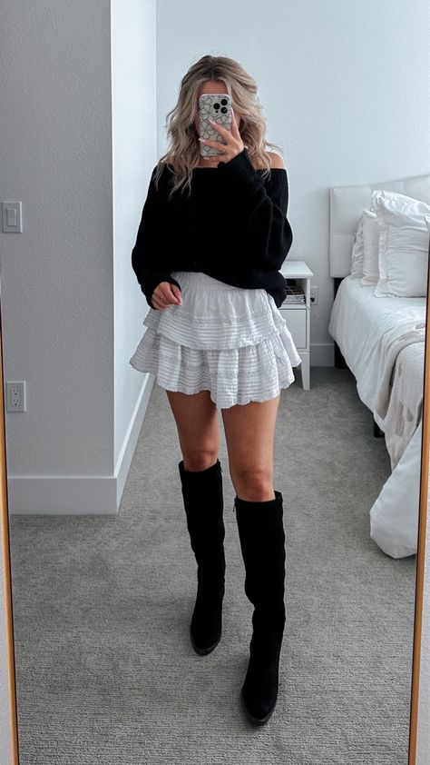 Boots And Skirt Winter Outfit, Ruffle Skirt Sweater Outfit, Sweaters With Skirts Outfit, Boots And Skirts Outfits Autumn, Fall Outfits Nashville, Flowy Skirt With Sweater, Fluffy Skirt Outfit, Knee High Cowboy Boots Outfit, Cowgirl Boots Outfit Fall