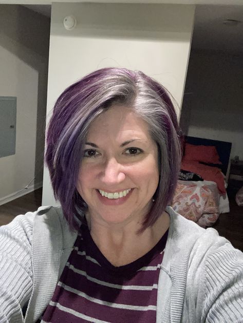 Silver And Purple Hair, Purple And Silver Hair, Lavender Grey Hair, Hair With Purple, Magenta Hair Colors, Purple Brown Hair, Purple Grey Hair, Gray Blending, Grey Blending