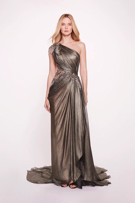 Couture Spring 2024 – Marchesa Anniversary Gown, Marchesa Couture, Marchesa Fashion, Fashion Draping, Copper Dress, Marchesa Spring, Birthday Party Dress, Fashionista Clothes, Metallic Dress