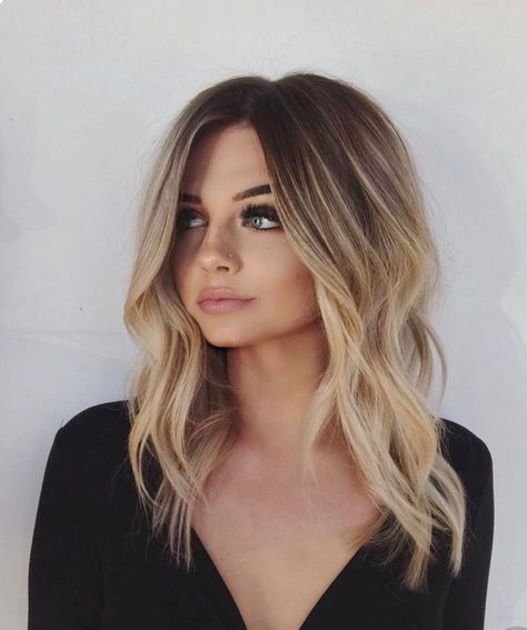 shoulder length bronde balayage Medium Length Blonde Hair, Medium Length Blonde, Blonde Ombre Balayage, Blond Balayage, Medium Layered Hair, Creamy Blonde, Blonde Haircuts, Ombré Hair, Brown Blonde Hair