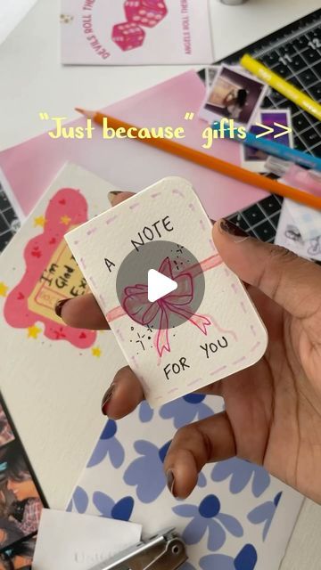 Aesthetic Handmade Birthday Gifts, Handmade Gifts For Bestie Birthday Diy, Best Friends Diary Ideas, Birthday Handmade Gifts Friends, Card Decorations Ideas, Handmade Gifts For Best Friend Birthday Diy, Birthday Gift Ideas Diy Creative, Aesthetic Handmade Gifts For Best Friend, Crafts For Besties