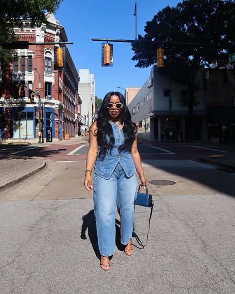 Kristen Person | Fastest way to get dressed…throw on all denim 💙 Outfit Details: vest & jeans @madewell sunglasses @asos heels @misslola… | Instagram Denim Jeans Outfit Black Women, Vest Outfit Black Women, Jean Vest Outfit, Dress Over Jeans Outfit, All Denim Outfit, Asos Heels, Jean Vest Outfits, Madewell Sunglasses, Chubby Girl Fashion