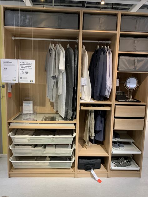 Pax Organisation, Wardrobe Compartment, Wardrobe Designs, Closet Organizing Systems, Wardrobe Interior Design, Cupboard Design, Ikea Pax, Pretty Room, Wardrobe Design