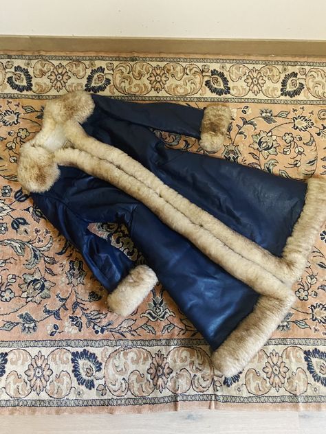 70s Fur Coat, Fur Coat Aesthetic, Sky Blue Maxi Dress, Beige Fur Coat, 70s Coat, Blue Fur Coat, Vintage Fur Coat, Bohemian Winter, Leather Garments