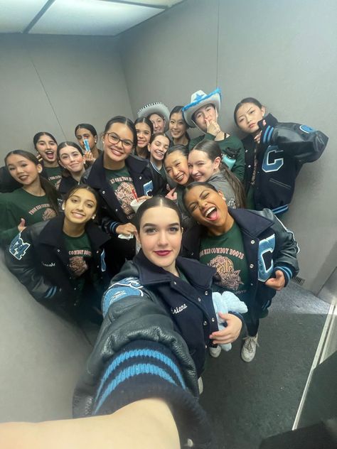 Dance competition Hip Hop Competition, Dance Team Makeup, Dance Competition Costumes Hip Hop, Dance Competition Photos, Dance Team Competition, Highschool Dance Team, Dance Goals, Dance Team Aesthetic, Competitive Dance