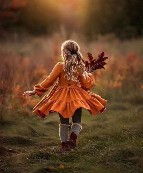 Pumpkin Photoshoot Kids, Fall Pictures Kids, Halloween Baby Photos, Fall Photoshoot Family, Toddler Poses, Magical Autumn, Kids Falling, Toddler Photoshoot, Fall Shoot