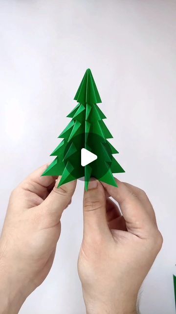 Crafts For Seniors, Paper Christmas Tree, Origami Tutorial, Paper Christmas, Paper Folding, Christmas Crafts Diy, School Activities, Christmas Art, Paper Art