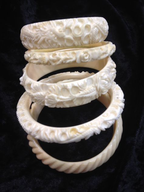 Collection of old ivory bangles. Shakha Design, Ivory Bangles, Silver Bracelet Designs, Plastic Bangles, Cuff Bangles, Bracelet Designs, Bangle Bracelets, Silver Bracelet, Wedding Ideas