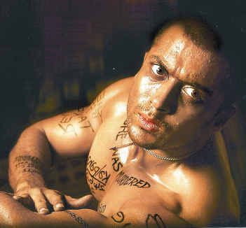 Ghajini - Tamil movie inspired from 'Momento'. Ghajini Surya, Ghajini Movie, Suriya Images, Celebrities Photos, Mahesh Babu, Tamil Movies, More Pictures, Portrait Tattoo, Actors