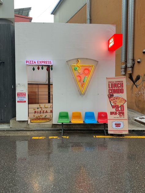 cute lil pizza shop... Pizza Shop, Seoul Korea, Cafe Restaurant, Seoul, Pizza, Restaurant, Exterior, Pizzas