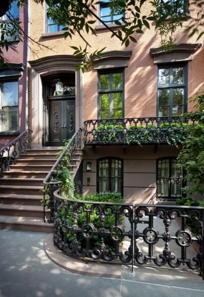 Shawn Henderson, Brownstone Homes, New York Brownstone, West Village Townhouse, New York Townhouse, Nyc Townhouse, West Village Nyc, Townhouse Exterior, Classical House