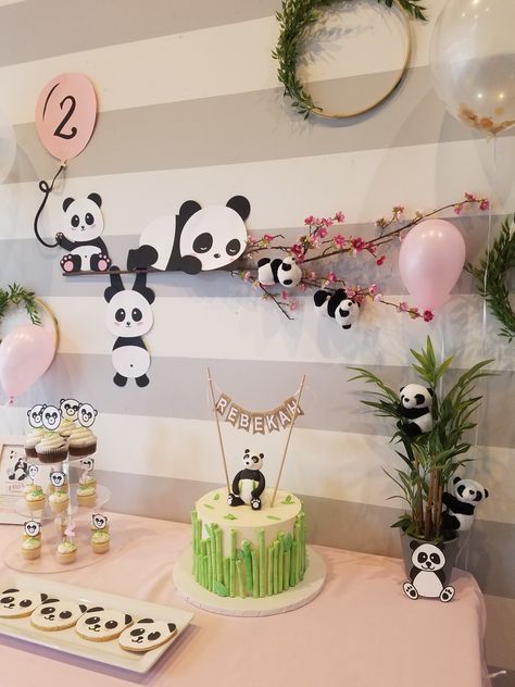 Panda Bday Party Ideas, Panda Theme Decoration, Panda Gender Reveal Ideas, Diy Panda Decorations, Panda Birthday Theme Decoration, Panda Decorations Party Birthday, Panda Baby Shower Ideas, Panda Themed Birthday Party, Panda Party Ideas