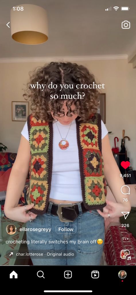 Vintage Crochet Clothes, Crochet Vest Ideas, 70s Crochet Vest, People Crocheting, Autumn Crochet Ideas, Crochet 70s, 70s Crochet, Hippie Crochet, Crochet Clothing And Accessories