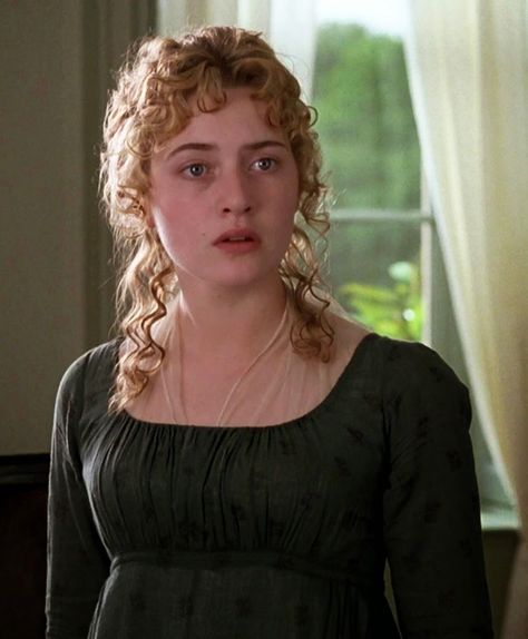 Marianne Sense And Sensibility Kate Winslet, Sense And Sensibility 1995, Marianne Dashwood, Regency Hairstyles, Jane Austen Movies, Pride And Prejudice And Zombies, Sense And Sensibility, Austin Style, Becoming Jane