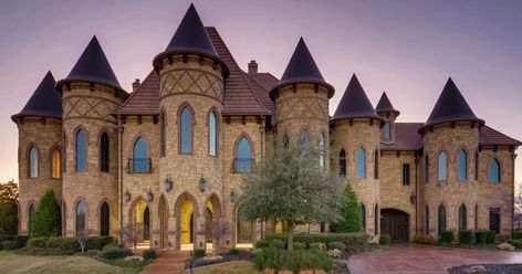 Castle Homes, Southlake Texas, Mansion Exterior, No Grass Backyard, Castle Mansion, Famous Castles, Lincoln County, Lake Norman, Fire Sprinkler