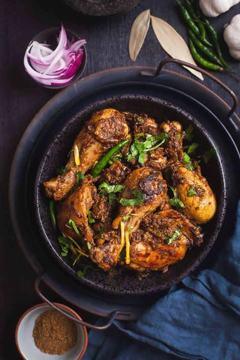 Chicken Bhuna, Indian Chicken Dishes, Frying Chicken, Turmeric Health, Lentils And Rice, Masala Spice, Full Fat Yogurt, Indian Chicken, Vegetarian Snacks Recipes