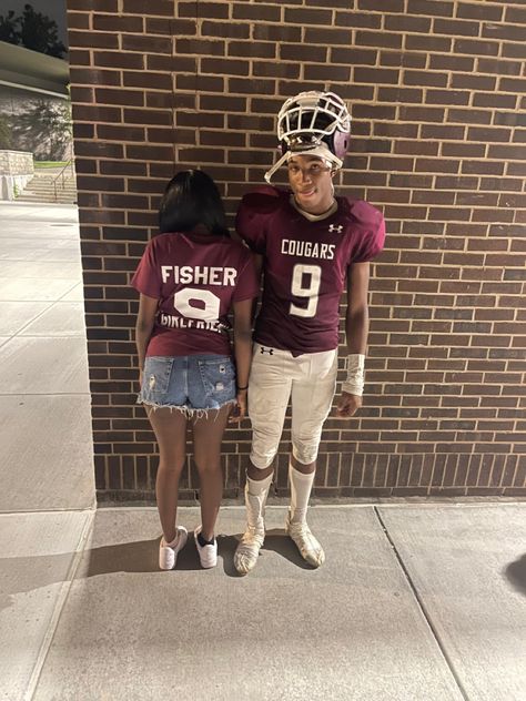 Matching Football Jerseys Couples, Football Shirts For Best Friends, Football Gf Outfits Highschool, Football Couples Shirts, Football Hoodies For Girlfriends, Football Couples Black, Gf Football Shirt Ideas, Football Gf Outfits, Basketball Gf Shirts