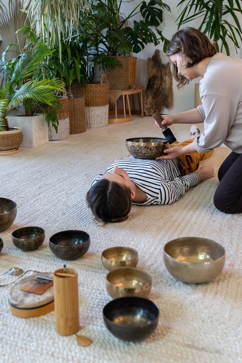 This high-quality handcrafted meditation bowl set includes a suede covered wooden striker, hand sewn cushion and beautiful healing mantra engravings. It is hand hammered in the Himalayan Foothills by Nepalese artisans to be as unique as you are and to create an ambience for emotional calming & healing. #soundtherapy #calming #sound #bowl #meditation #relaxing #selfcare #healing #wellness As an Amazon Associate I earn from qualifying purchases. Calming Sound, Singing Bowl Meditation, Meditation Bowl, Healing Mantras, Sound Meditation, Healing Space, Tibetan Singing Bowls, Singing Bowl, Sound Healing