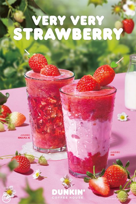 Red Drink Photography, Strawberry Drink Photography, Strawberry Poster Design, Smoothie Poster, Strawberry Poster, Dessert Poster, Smoothie Shop, Food Photography Tutorial, Beverage Poster